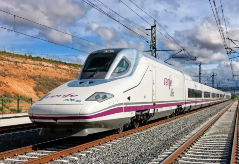 Representantes de ambas partes alcanzan un acuerdo sobre inversión y refuerzo de personal, poniendo fin a la huelga ferroviaria en España.