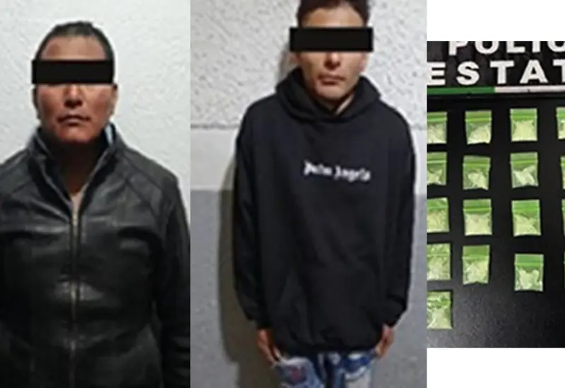 Dos personas detenidas en Santa Cruz Xoxocotlán junto a las 21 dosis de droga aseguradas que quedaron a disposición de la autoridad.