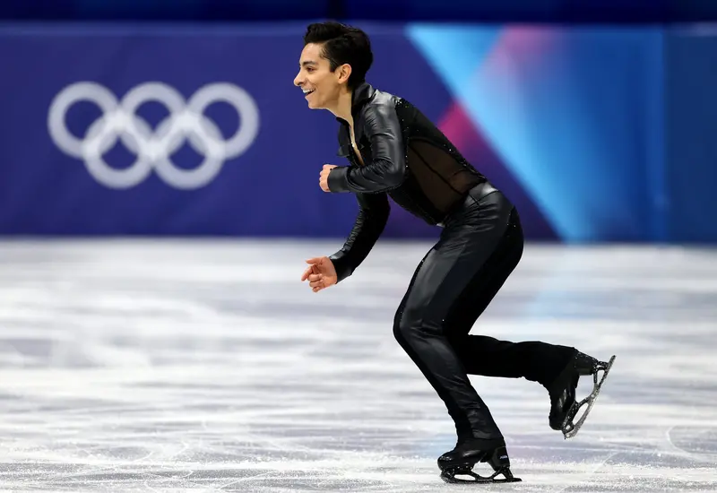 El patinador artístico mexicano Donovan Carrillo, una leyenda del deporte, durante su mejor actuación en la competencia de Milano Cortina 2026.