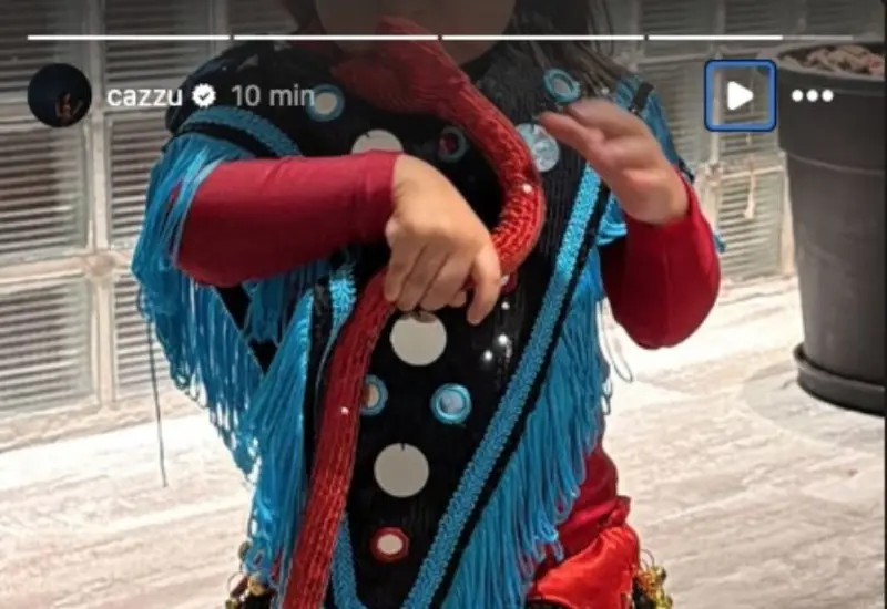 Inti, la hija de Cazzu, posa en una conmovedora fotografía luciendo la vestimenta tradicional de la provincia de Jujuy.