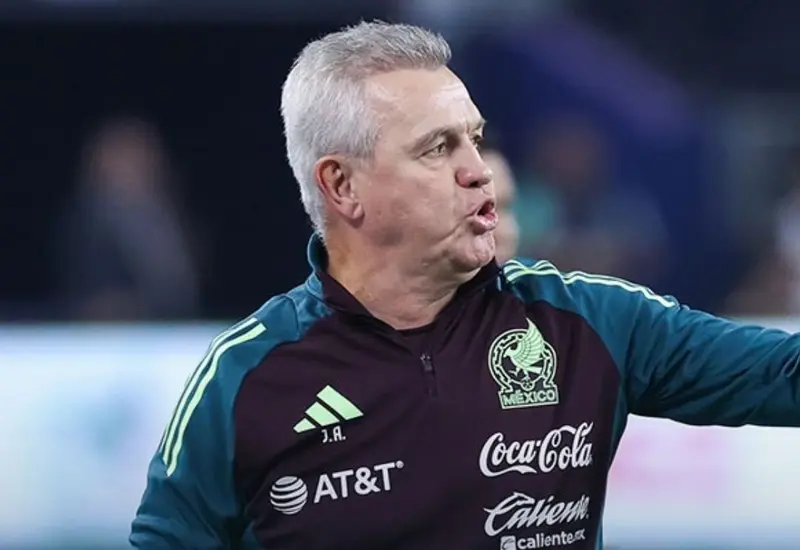 El director técnico Javier Aguirre, durante el anuncio de la lista de convocados de la Selección Mexicana para enfrentar a Islandia.