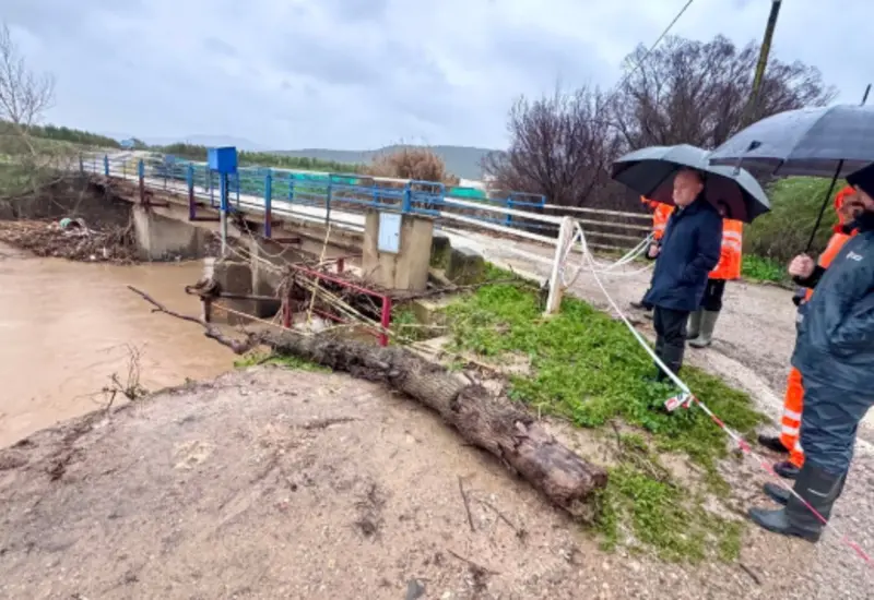 Más de 11 mil personas evacuadas en la región de Andalucía, España, debido al severo riesgo de inundaciones por las intensas lluvias.