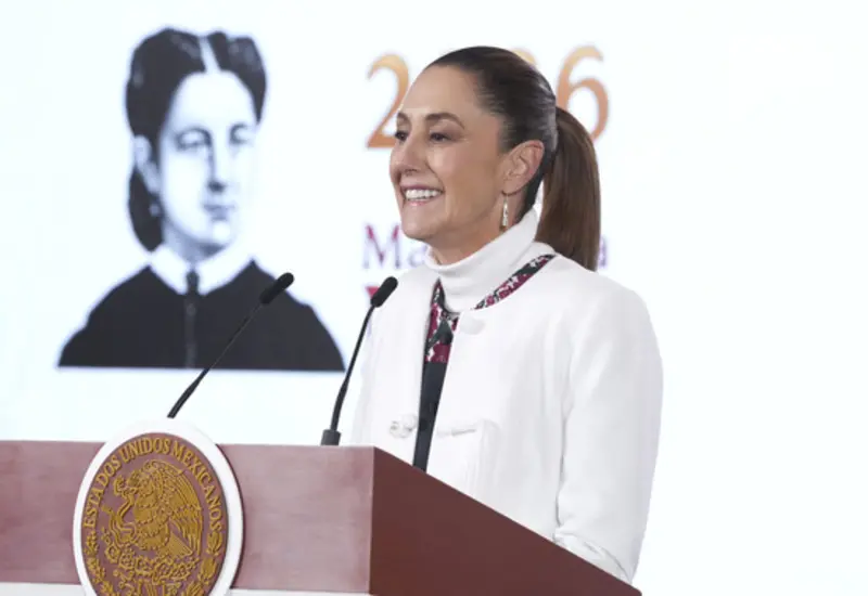 Claudia Sheinbaum anuncia la ampliación de la Beca Gertrudis Bocanegra como parte de su nueva estrategia nacional para prevenir la violencia juvenil.