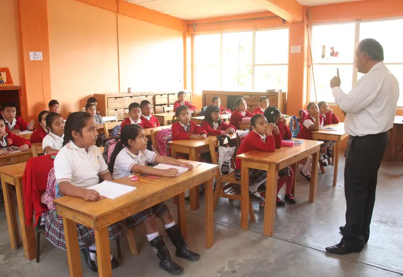 Una de las principales carencias detectadas en las escuelas de Oaxaca ha sido la falta de tecnología.