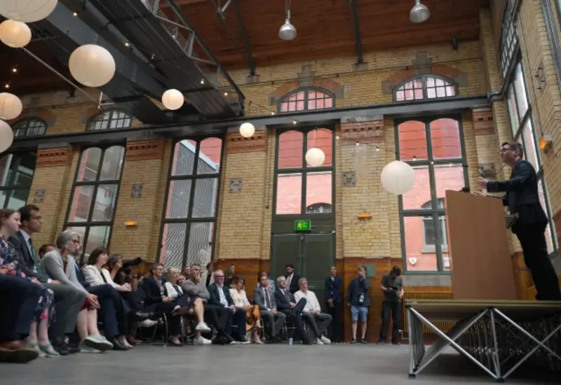 Andy Burnham comenzó la recolección de apoyos. Foto: AP