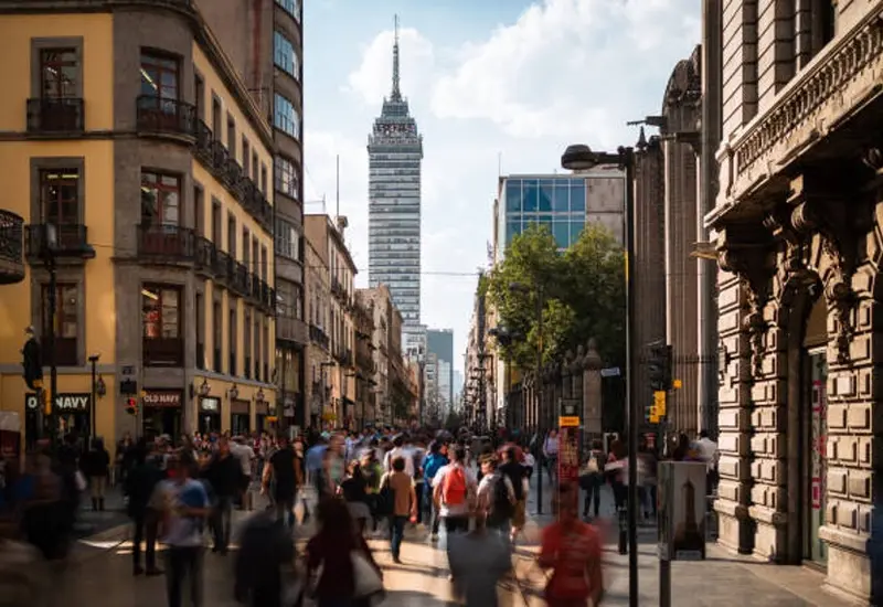 Guía definitiva: Cómo encontrar departamentos baratos en CDMX y qué negociar antes de firmar.