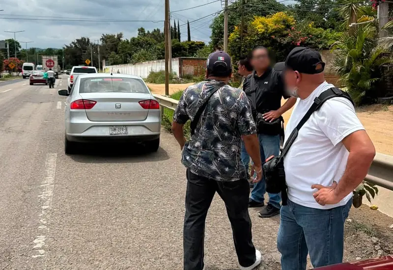 Agentes de la Agencia Estatal de Investigación (AEI) presuntamente implicados en una red de corrupción por la venta de autos robados en la Fiscalía.