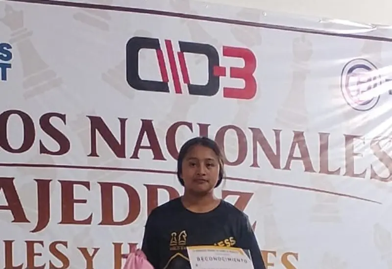 La joven ajedrecista Itzia Ojeda López, quien compitió en el torneo nacional y obtuvo la novena posición en la categoría sub 13.