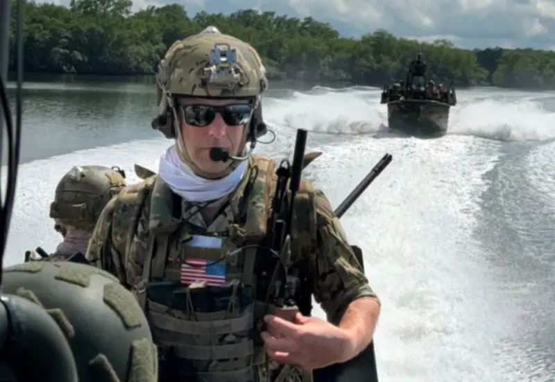 Representantes del Comando Sur de Estados Unidos analizan el plan de seguridad de Ecuador, enfocado en cooperación internacional y ciberseguridad.