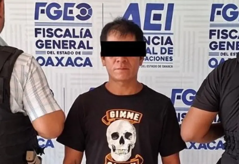 El presunto agresor sexual de una niña es presentado por las autoridades después de su detención en la zona de la Cuenca.