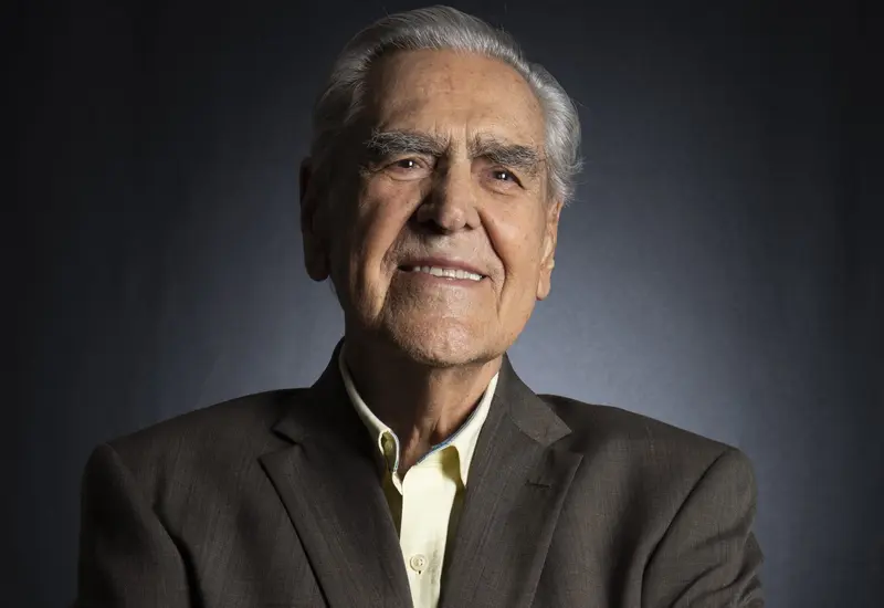 El primer actor Eric del Castillo, quien fue intervenido de emergencia y se recupera de una grave obstrucción arterial.