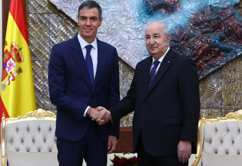 Representantes de España y Argelia en una reunión para reactivar el diálogo político, discutiendo temas clave como energía, migración y el Sáhara Occidental.