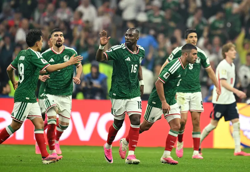 La Selección Mexicana de fútbol, que hizo soñar a toda una nación, en una imagen que captura el sentimiento tras finalizar su participación.