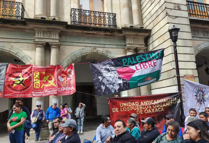 Integrantes de la organización Frente Popular Revolucionario (FPR) durante una movilización para exigir justicia y denunciar la falta de avances en la investigación.