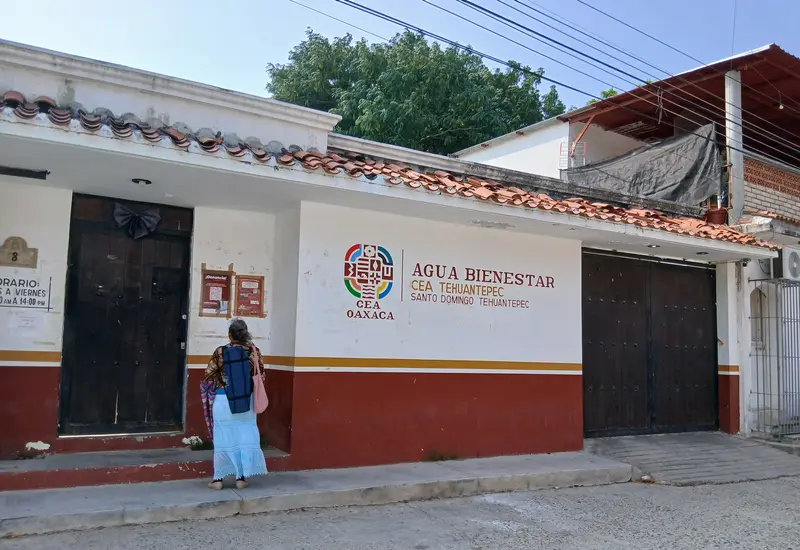 Habitantes de Santo Domingo Tehuantepec anuncian un bloqueo en la carretera Transístmica como protesta por la grave escasez de agua en la comunidad.