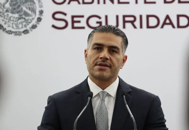 Omar García Harfuch confirma que existen nuevas líneas de investigación por parte del gobierno federal en contra de redes de huachicol fiscal.