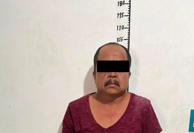 Un hombre es detenido por las autoridades en los Valles Centrales de Oaxaca, acusado del delito de violencia familiar por agredir a un pariente.