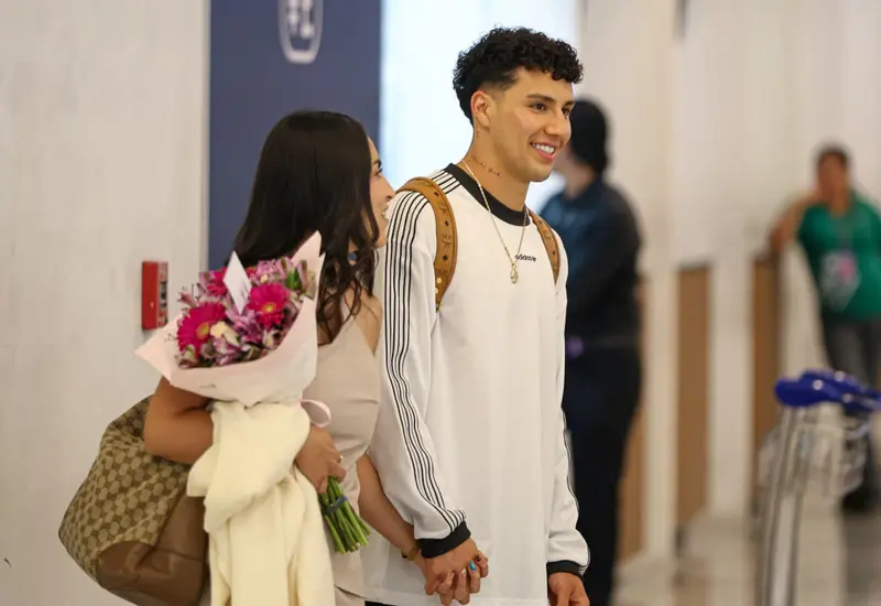El futbolista mexicano Jorge Sánchez es presentado como nuevo refuerzo del Atlas, marcando su regreso a la Liga MX tras su paso por Europa.