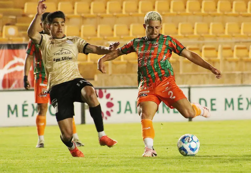 Retrato de Julio León, figura importante para el equipo Alebrijes, que confirma su permanencia y anuncia el inicio de la temporada el 25 de julio.