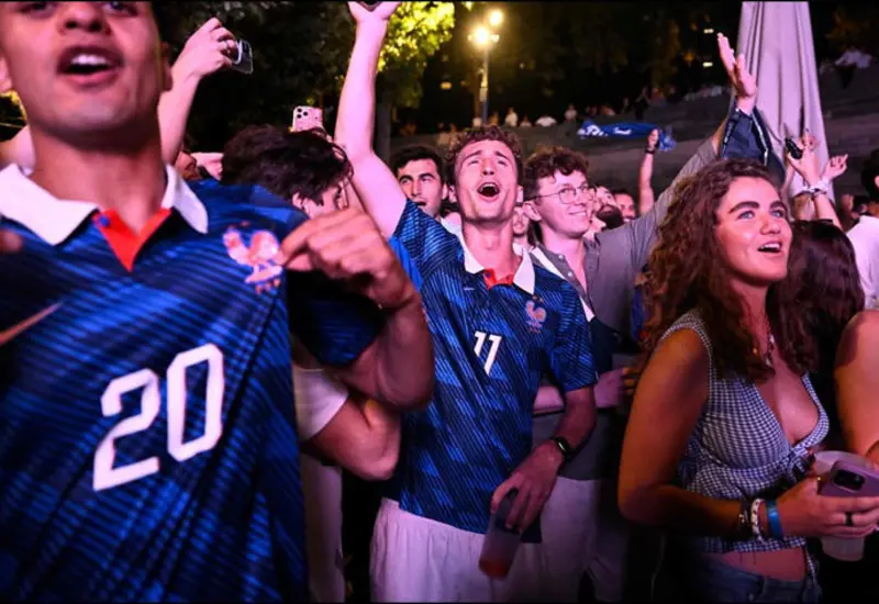 Un adolescente de 17 años falleció en Francia durante las celebraciones por el triunfo en la Copa del Mundo de fútbol.