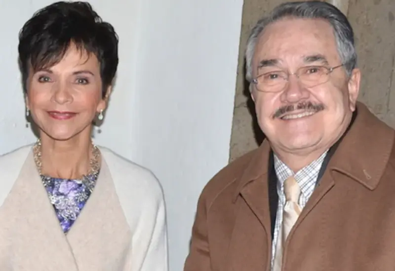 Los conductores de televisión Pati Chapoy y Pedro Sola, quienes enfrentan una denuncia ante la FGR presentada por un despacho de abogados animalista.