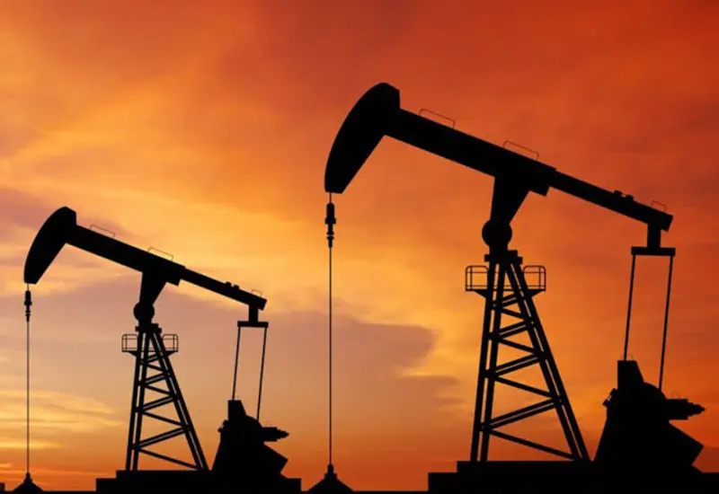 Gráfica que ilustra el alza en el precio del petróleo Brent, el cual subió un 10% en una semana por la tensión entre EU e Irán.