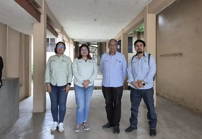 Una nueva generación de psicoanalistas brinda atención profesional a estudiantes directamente en los centros escolares al concluir el ciclo escolar.