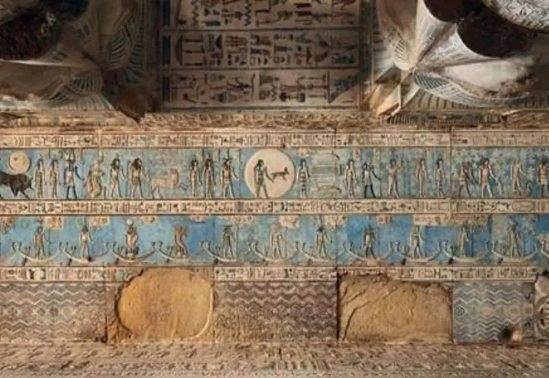 Muestra del pigmento azul egipcio que fue recreado por científicos utilizando doce fórmulas basadas en técnicas de la antigüedad.