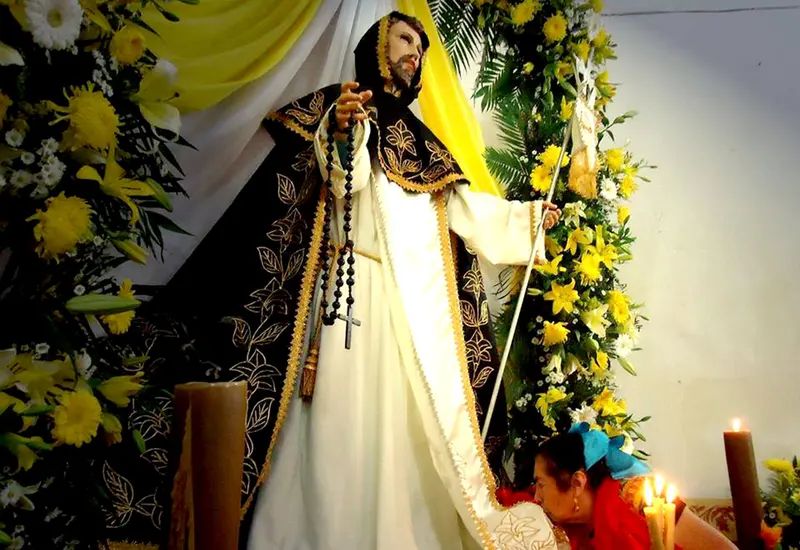 Imagen de la figura de Santo Domingo de Guzmán, el santo patrón de Tehuantepec, en vísperas de su próxima fiesta patronal.