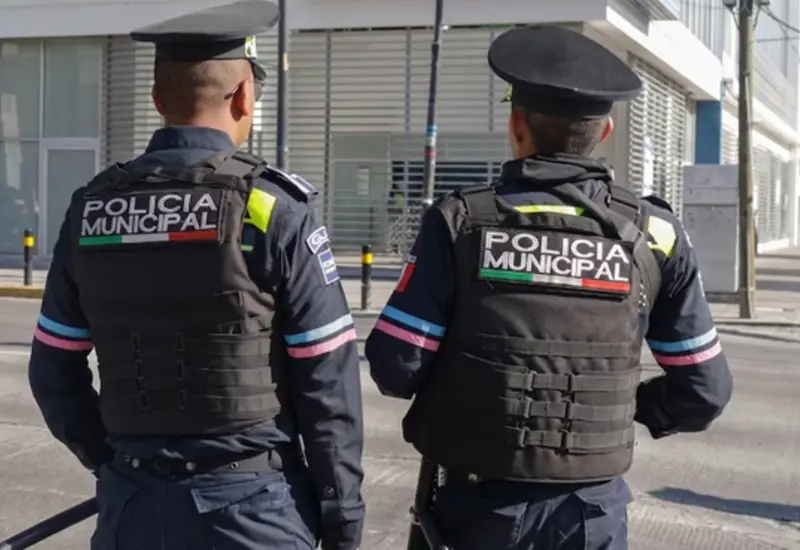 Imagen de redes sociales que muestra los rostros de los seis mandos policiacos de Puebla detenidos por presunta protección a grupos criminales.