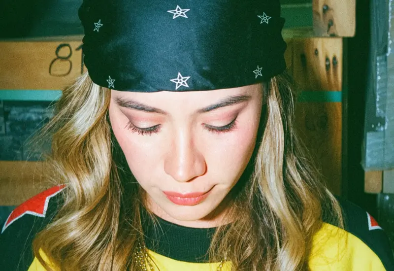 La cantante Violetta Torres en una foto promocional para su nueva canción 'Lo Que Soñé', una colaboración musical con el artista Joyce H.