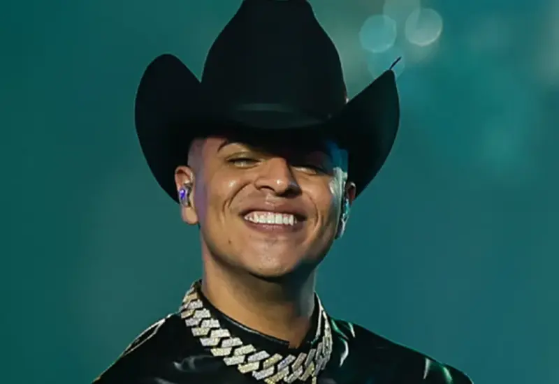 Ni el cantante, ni la oficina de Grupo Firme han dado postura oficial.