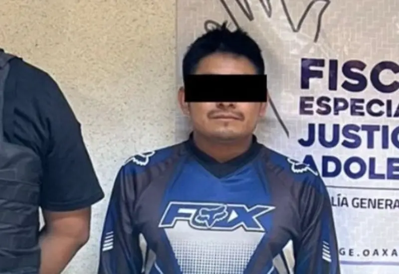 J.J.S,M., cuenta con una orden de aprehensión en contra por violación agravada.