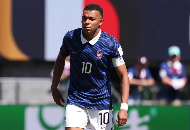 El delantero Kylian Mbappé guio a la Selección de Francia a un contundente triunfo de 3-1 sobre Senegal.