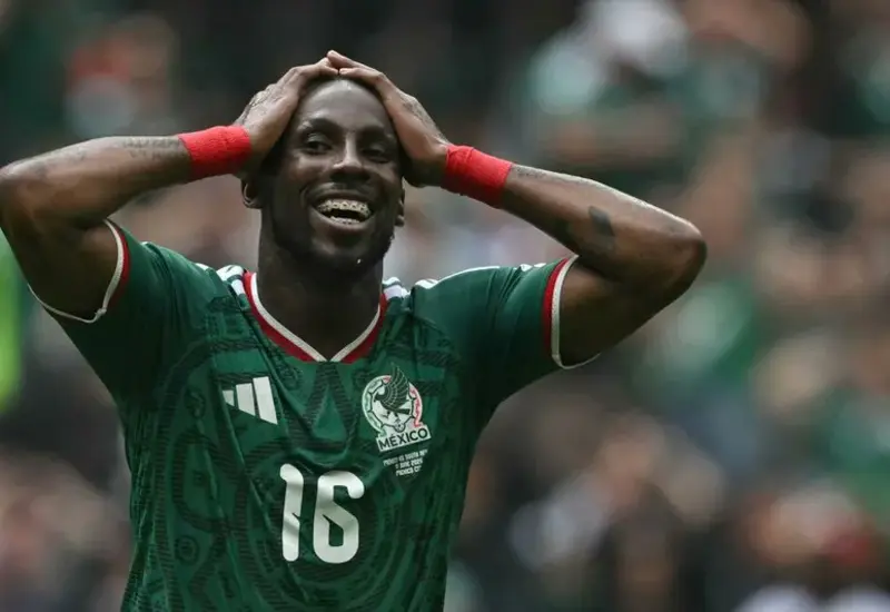 Julián Quiñones, en el top 5 de máximos goleadores.
