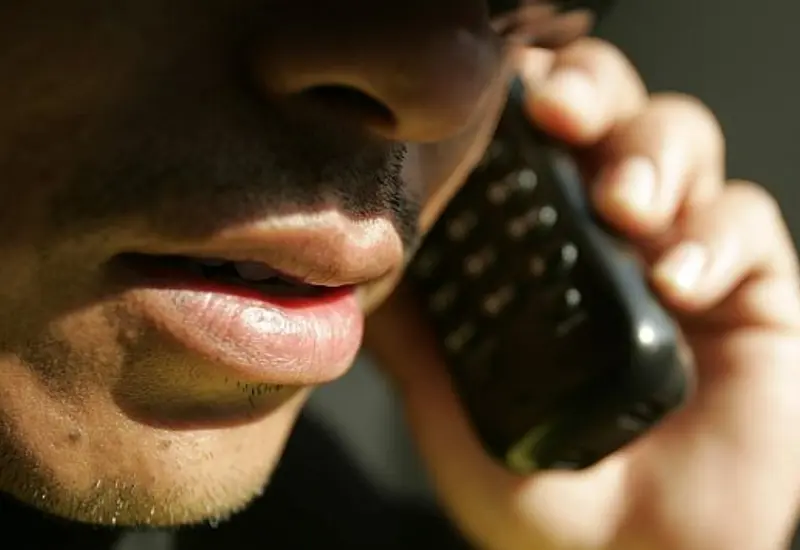 Autoridades alertan sobre el fraude telefónico en San Pedro Tapanatepec, donde criminales suplantan la identidad de funcionarios para cometer estafas.