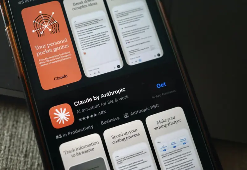 Imagen conceptual que ilustra el riesgo de que la inteligencia artificial autosuficiente escape al control humano, según la alerta emitida por Anthropic.
