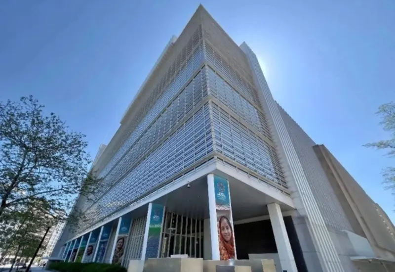 El Banco Mundial prevé un crecimiento económico moderado para México de 1.3%, reduciendo la expectativa financiera para los próximos años.