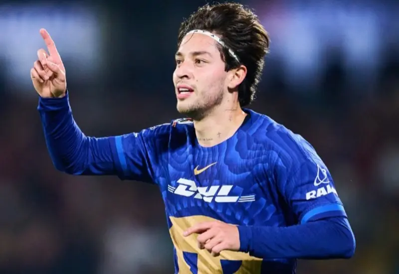 Jordan Carrillo deja los Pumas y se va a las Chivas. 