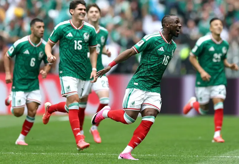 La Selección de México se enfrenta a Ecuador en un partido decisivo este martes, buscando asegurar su pase a los Octavos de Final.