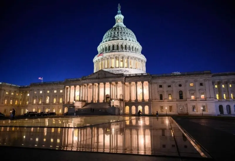 El presidente Donald Trump, quien enfrenta un revés del Senado por una medida que busca limitar las hostilidades en contra de Irán.