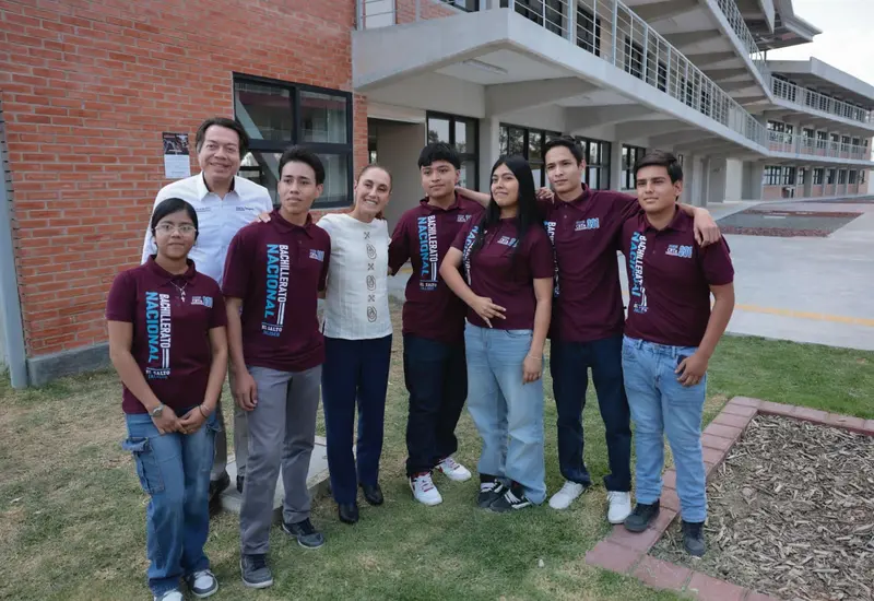 Claudia Sheinbaum inaugura Bachillerato Nacional en El Salto, Jalisco.