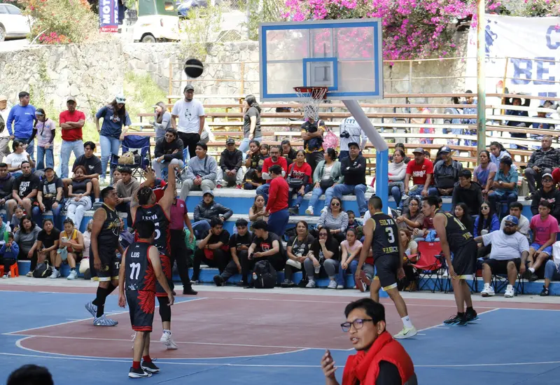Solicitaron reconsiderar la decisión de cancelar el Campeonato Regional de Basquetbol .