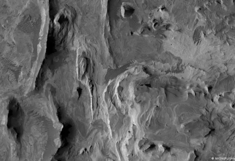 La formación está en Candor Chasma.