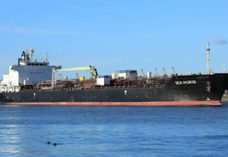 Un buque sancionado transporta más de 700 mil barriles de crudo.