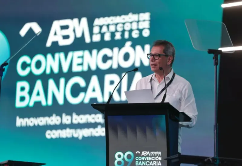 Édgar Amador Zamora, secretario de Hacienda y Crédito Público.