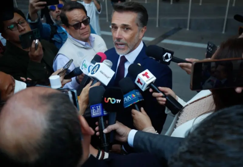 El diputado volvió tras participar en un programa de televisión. 