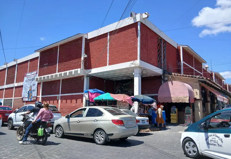Este fin de semana no habrá mercado: locatarias realizan limpieza y fumigación preventiva. 