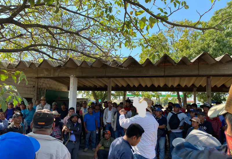 Tierra y justicia: comuneros zoques regresan frustrados de la Ciudad de México.