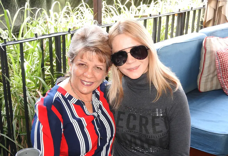 Adriana Hurtado y Marcela Mendiola.